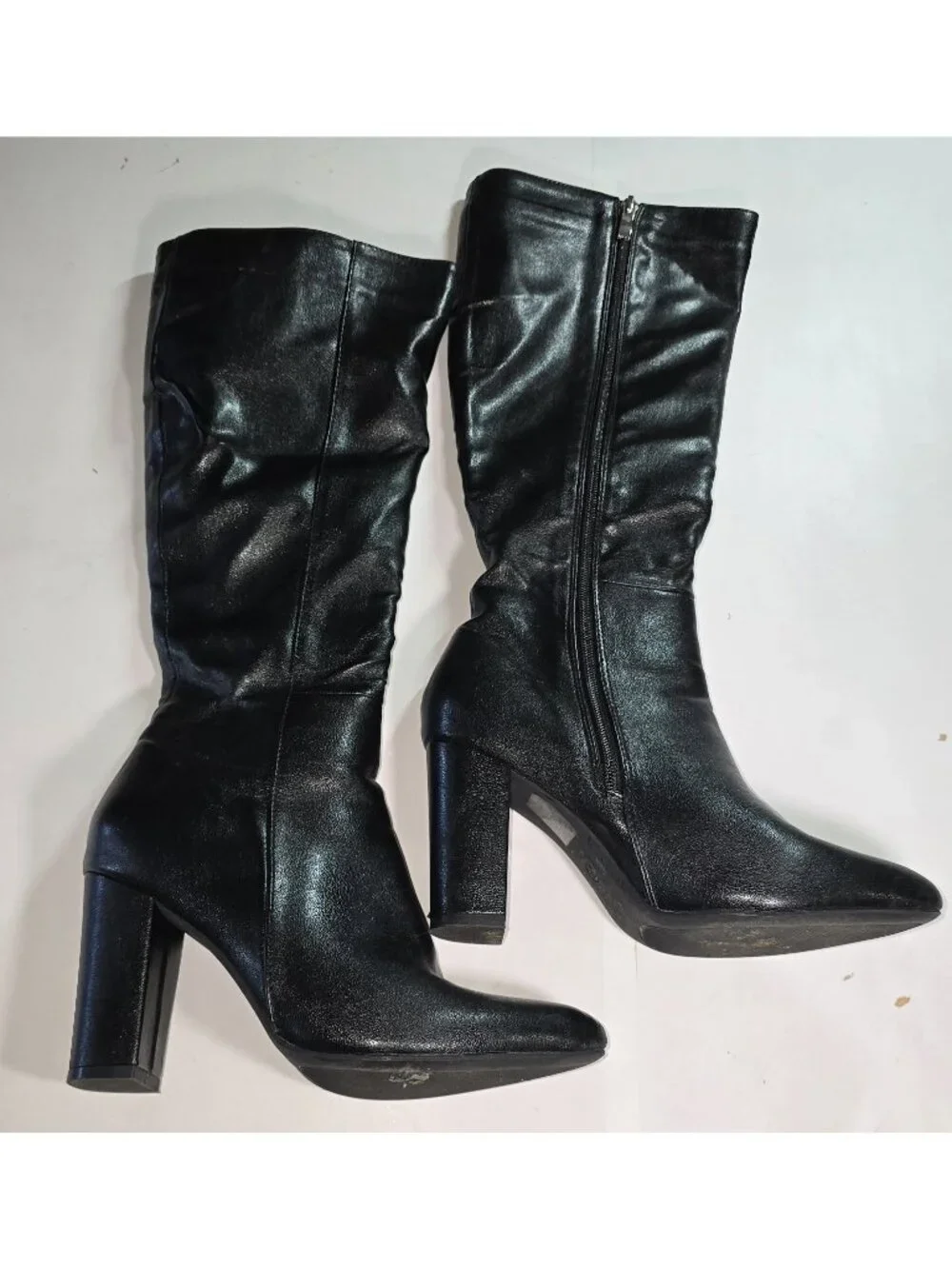BLACK FAUX LEATHER KNEE-HIGH DRESS BOOTS w/BLOCK HEELS, SIDE ZIPPERS - 9